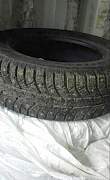 Резина Bridgestone зима 235 65 17 шипы - Фото #1