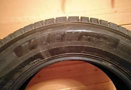 Комплект зимних шин Kumho i&#039;zen kw31 225/65 r17 - Фото #3