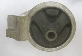 Опора кпп Mitsubishi Carisma. Новая - Фото #1
