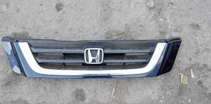 Решетка радиатора Honda CR-V rd - Фото #1