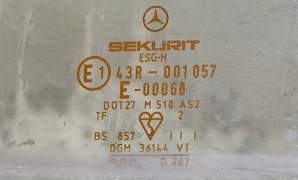 Стекло заднее на Мерседес Mercedes 123 43R-001057 - Фото #4