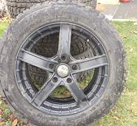 Зимние шины dunlop 255/55/R18 на литых дисках - Фото #1