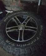 BFGoodrich Mud-Terrain T/A KM2 на дисках skad - Фото #1