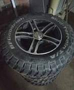 BFGoodrich Mud-Terrain T/A KM2 на дисках skad - Фото #2