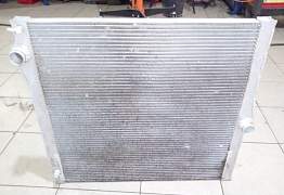 Радиатор охлаждения BMW X5 - Фото #1