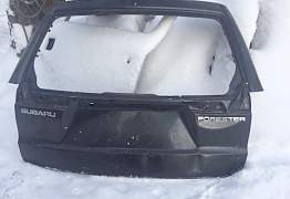 Задняя дверь (крышка багажника) на Subaru Forester - Фото #1