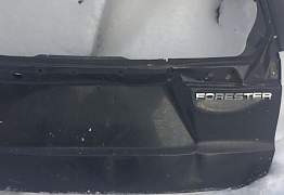 Задняя дверь (крышка багажника) на Subaru Forester - Фото #2