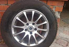 Шины Nokian i3 205/70 R15 на литых дисках - Фото #1