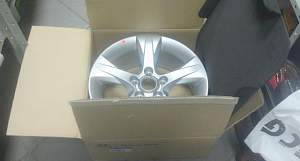 Оригинальный литой диск R16 Hyundai 529103Z100 - Фото #3
