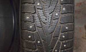 Новая bridgestone blizzak spike-01 245/65/R17 111T - Фото #1