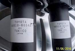 Новые. Стойки передние на toyota - Фото #1