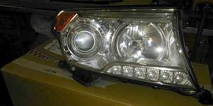 Правая фара Toyota Land Cruiser 200 81145-60F30 - Фото #3