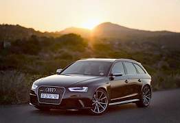 Audi A4 - Фото #1