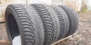 Комплект зимних шин Yokohama 235/45 R17 - Фото #1