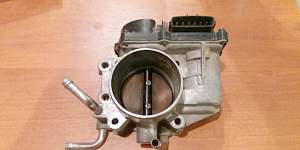 Дроссельная заслонка Toyota 22030-28010 для двигат - Фото #3